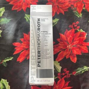Peter Thomas Roth Firm Peeling Gel - Black and White